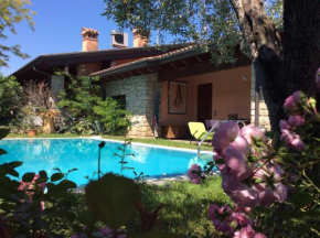 Villetta del Lago with Private Pool